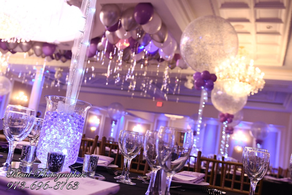 LED Aqua Gems Centerpiece Base with Mirror and Votive Candles