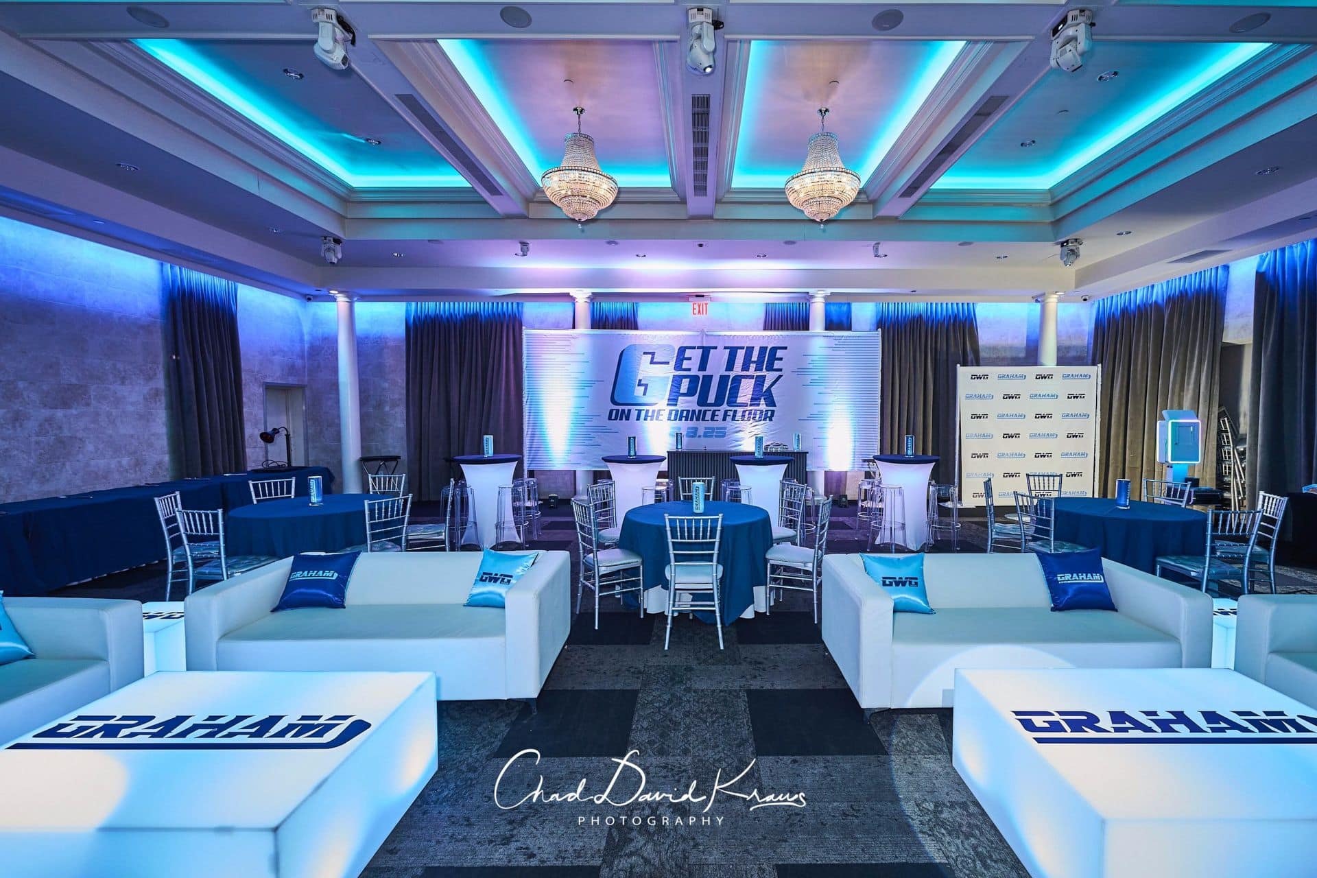 Hockey Theme Mural for Bar Mitzvah at Mulino's at Lake Isle