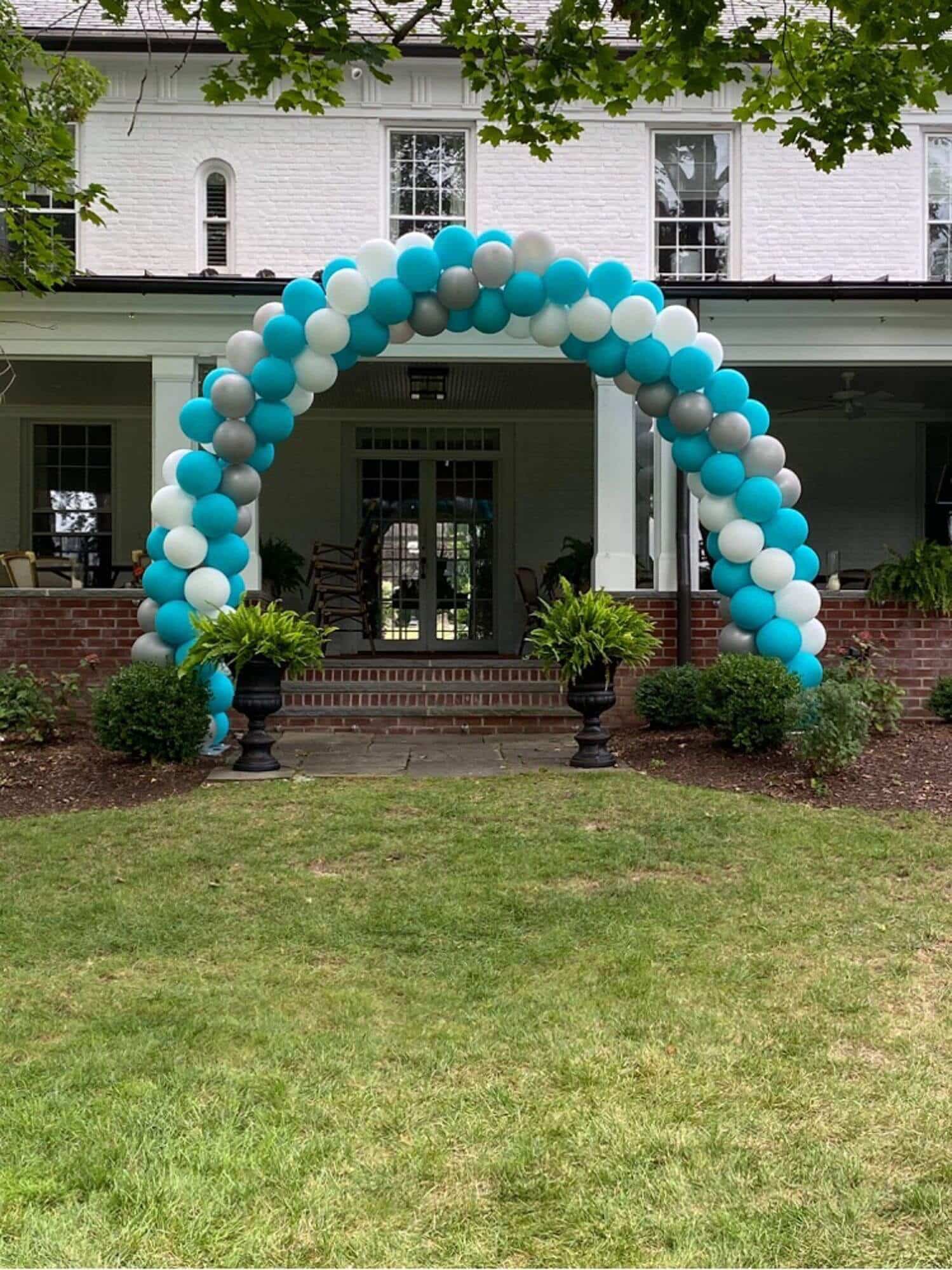 Turquoise, Silver and White Balloon Arch for Outdoor Mitzvah Celebration