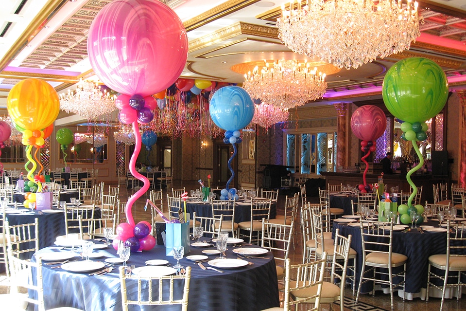 Assorted Colored Marble Balloons with Twisty Balloons and Balloon Bases