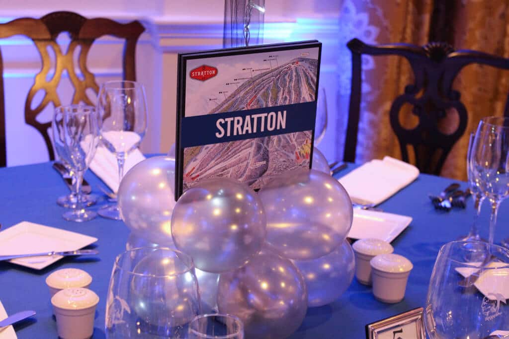 Balloon Centerpiece Base with Custom Ski Trail Sign