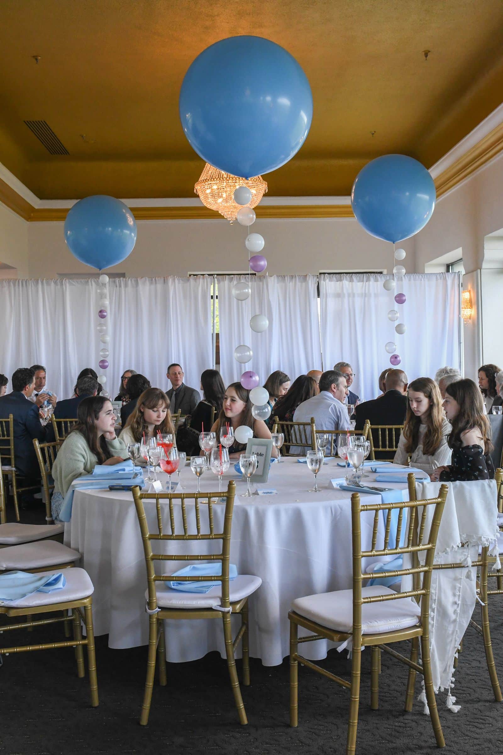 Jumbo Balloon Centerpiece with Bubble Balloons at The Highlawn