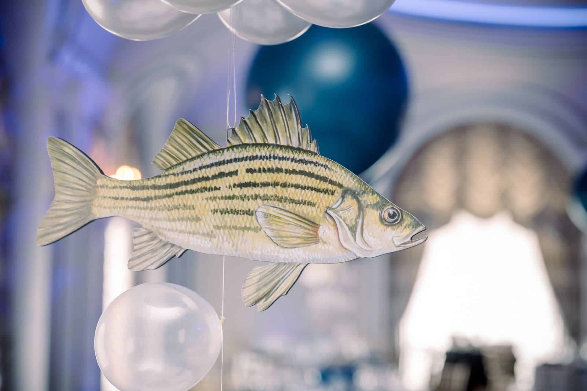 Fishing Themed Balloon Centerpiece wit Floating Fish Cutout and Water Bubbles