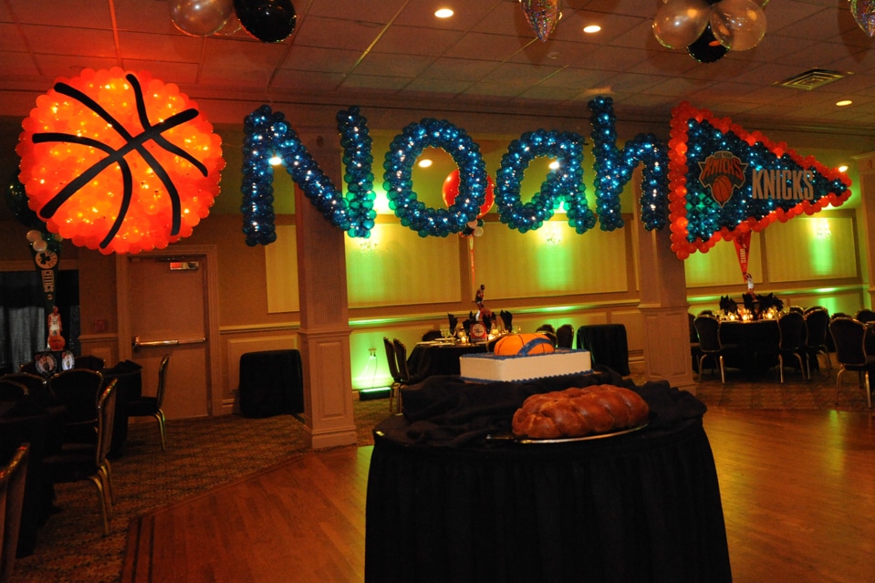 Basketball Balloon Sculpture, Name in Balloons and Knicks Balloon Sculpture Pennant