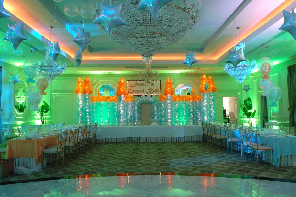 Cinderella Castle Balloon Sculpture with Lights