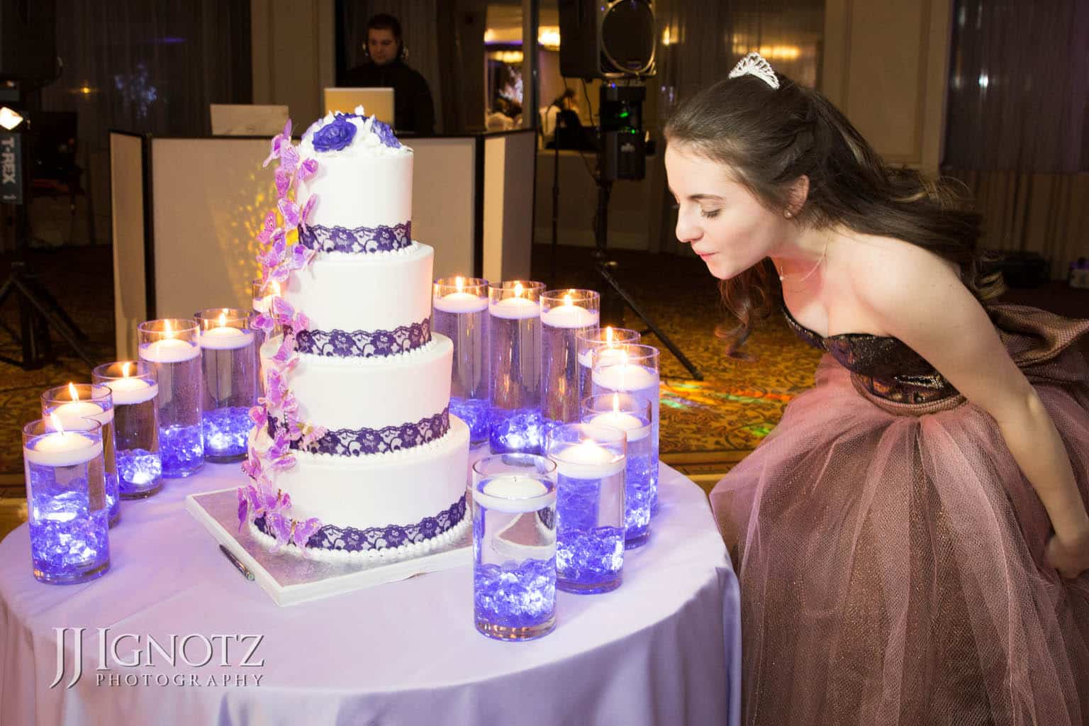 Sweet 16 LED Candle Lighting Display with Lavender Chips, LED Lights and Floating Candles