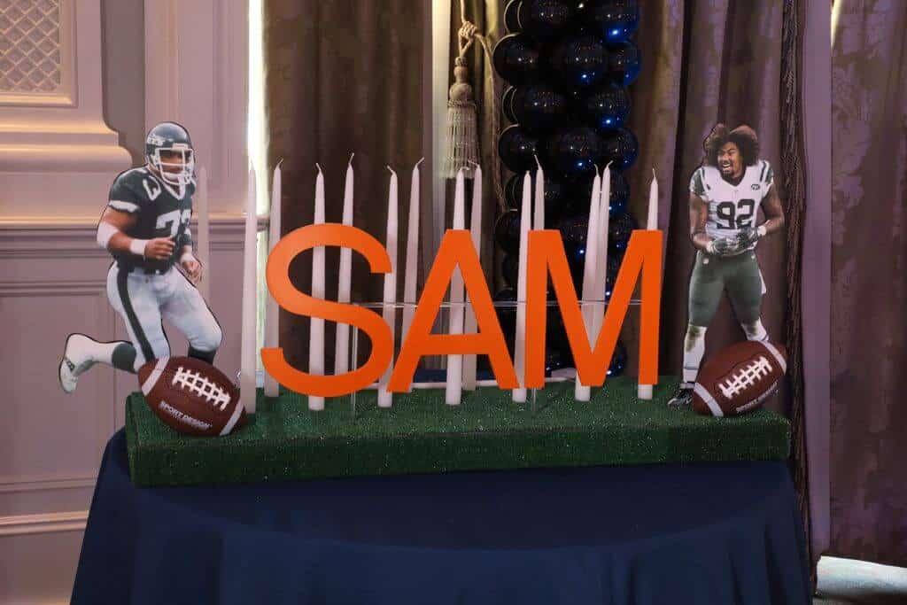 Jets Themed Candle Lighting Display with Turf Base and Cutout Players