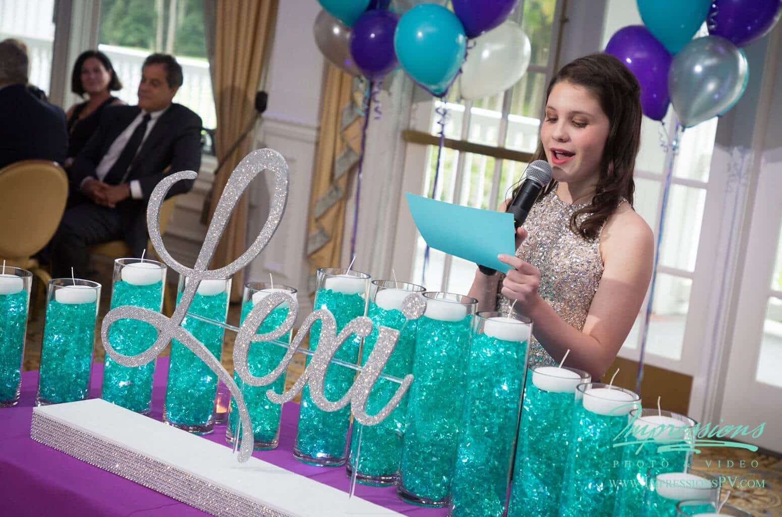 LED Candle Lighting Display with Chips Filled Cylinders and Floating Candles