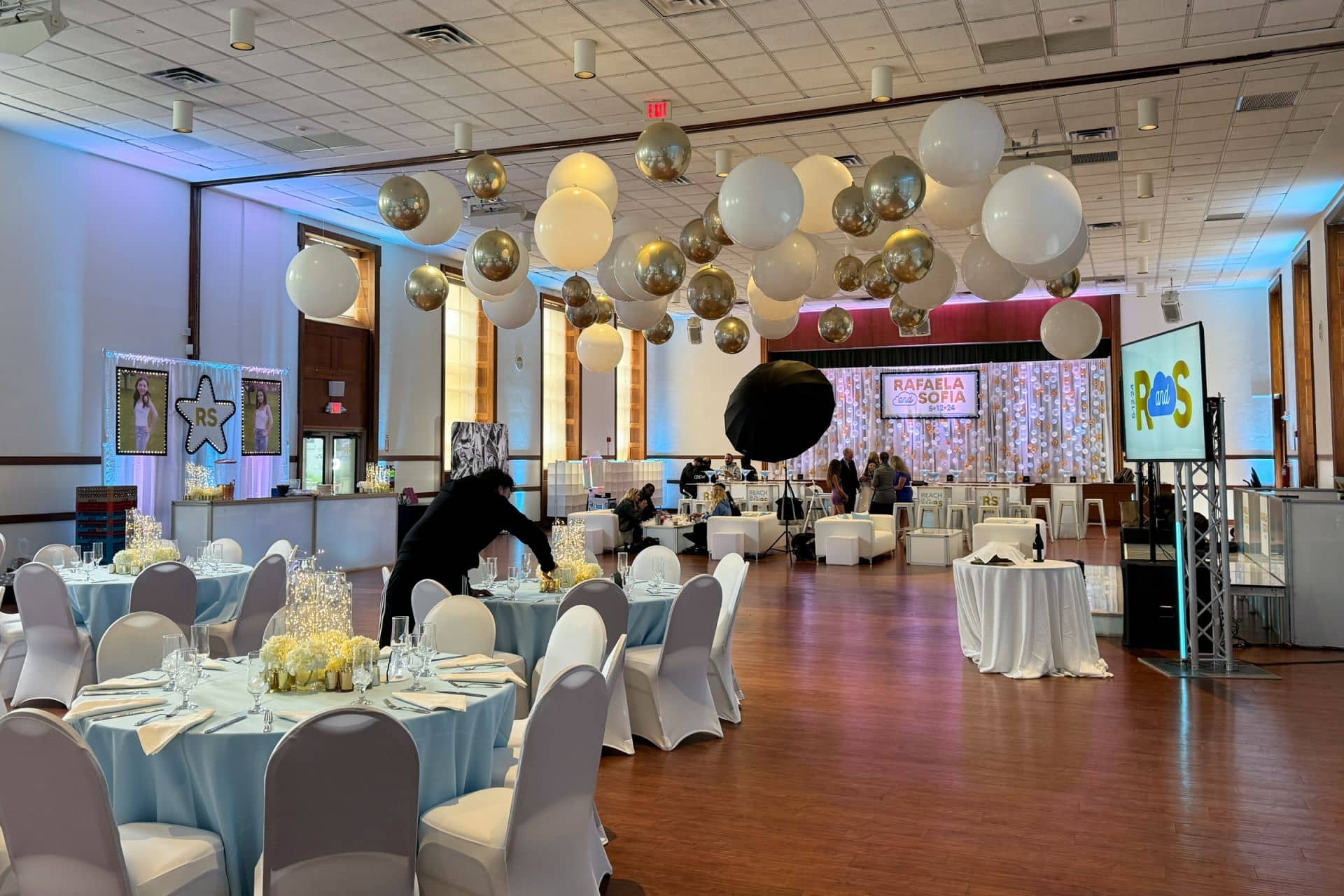 White and Gold Balloon Ceiling