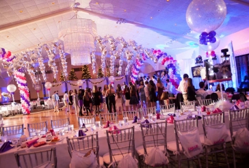 Winter Themed Balloon Canopy