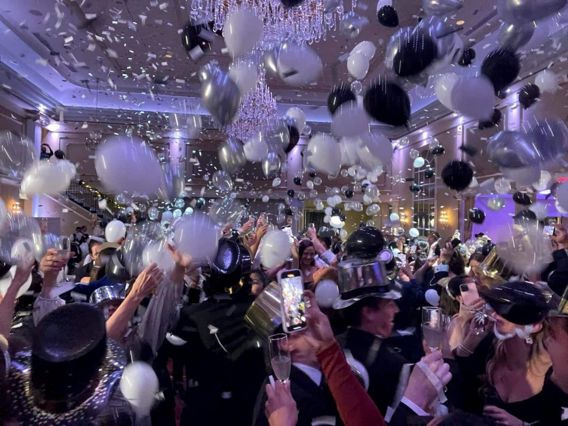 Exploding Balloon Release with Flutter Fetti For Wedding