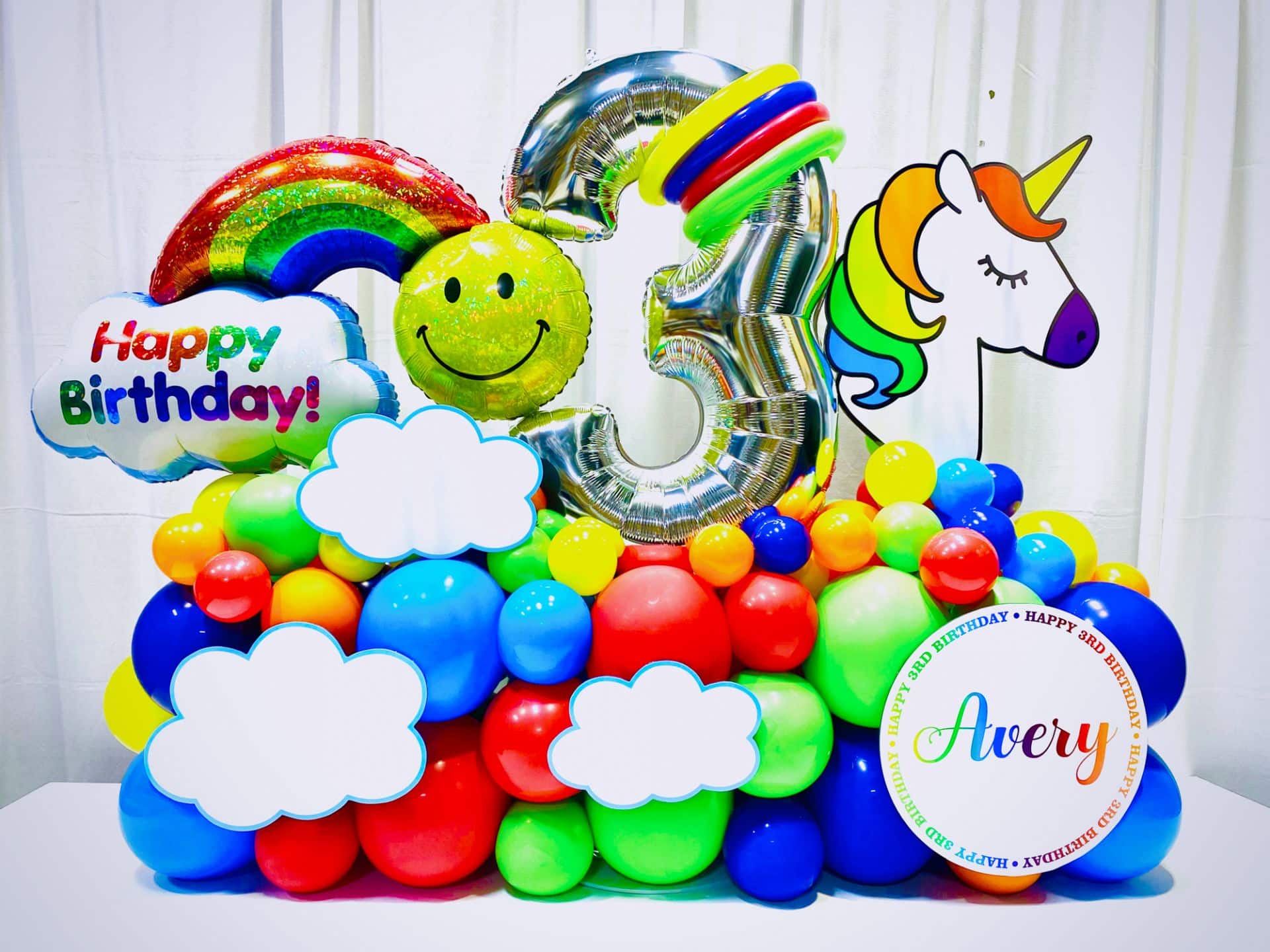 Rainbow and Unicorns Balloon Bouquet with Custom Sign