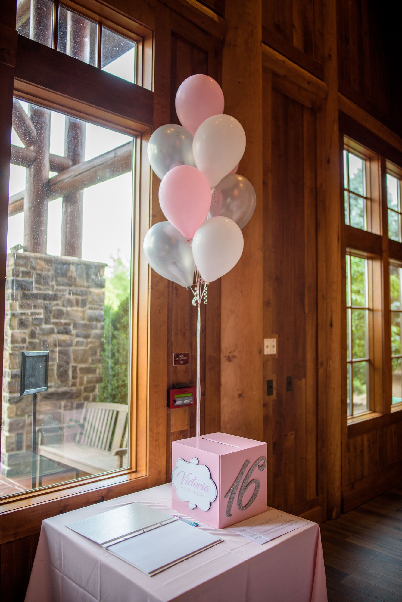 Custom Light Pink Gift Box with Logo for Sweet Sixteen