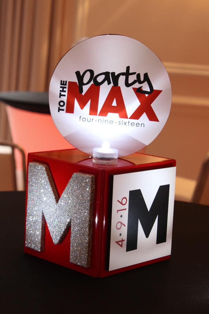 Mini Cube Centerpiece with Logo Topper For Lounge Tables