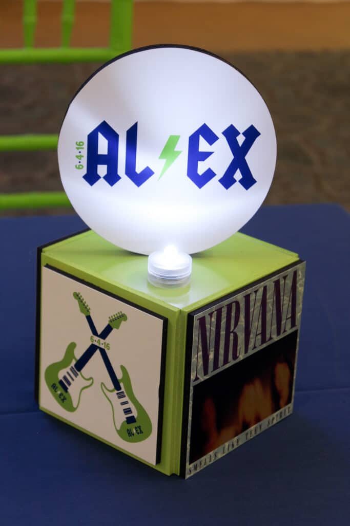 Mini Logo Cube with Logo Topper For Lounge Tables