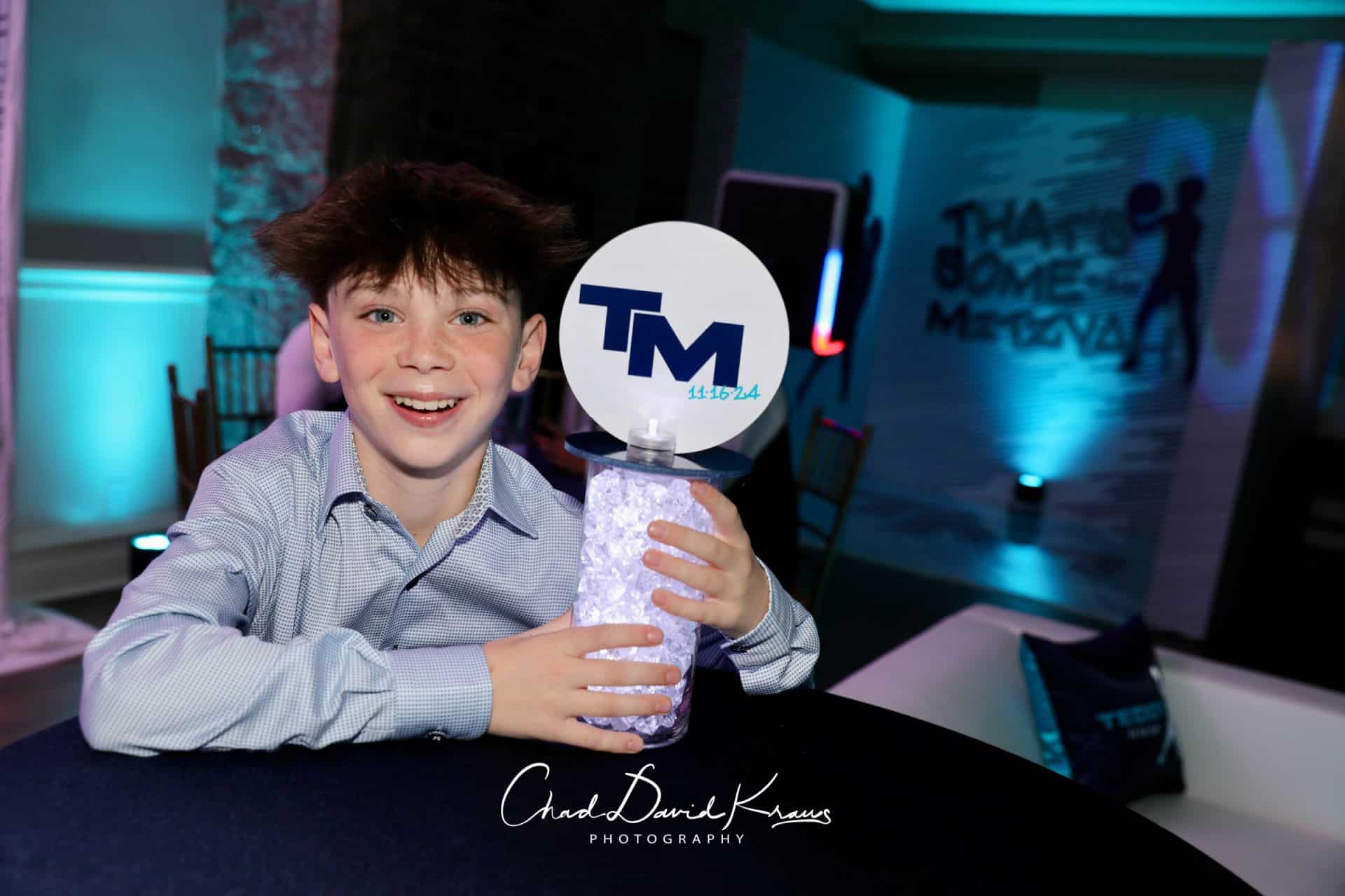 Custom Logo LED Lounge Centerpiece