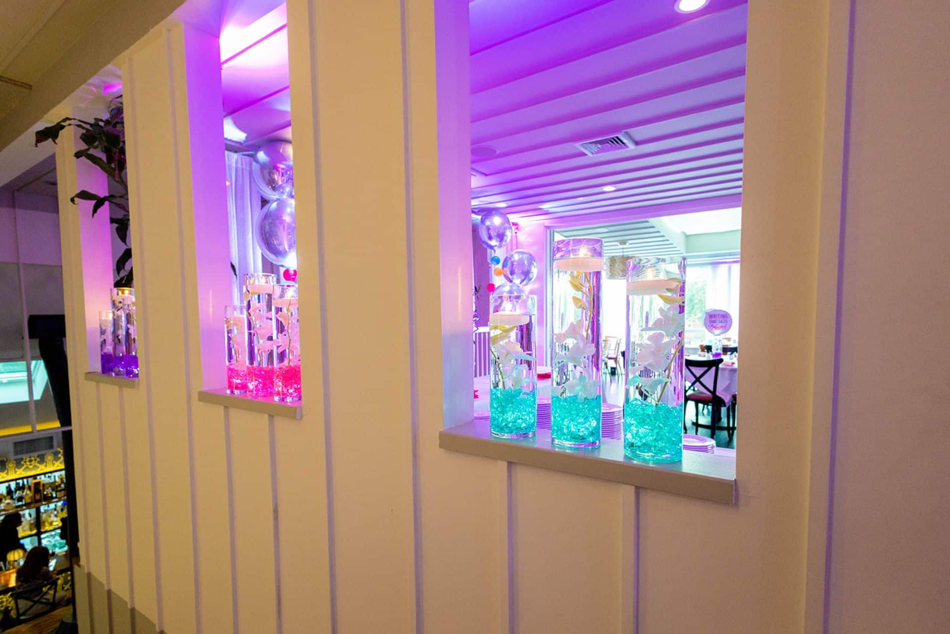 LED Orchid Cylinder with Floating Candles