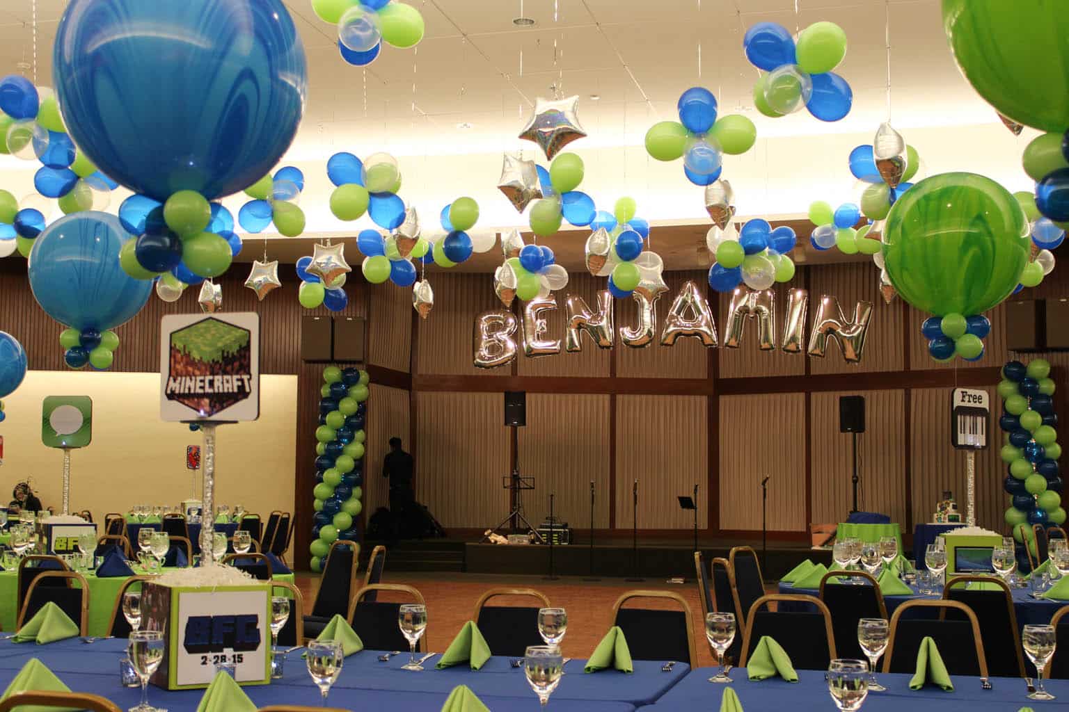Bar Mitzvah Name in Balloon Arch