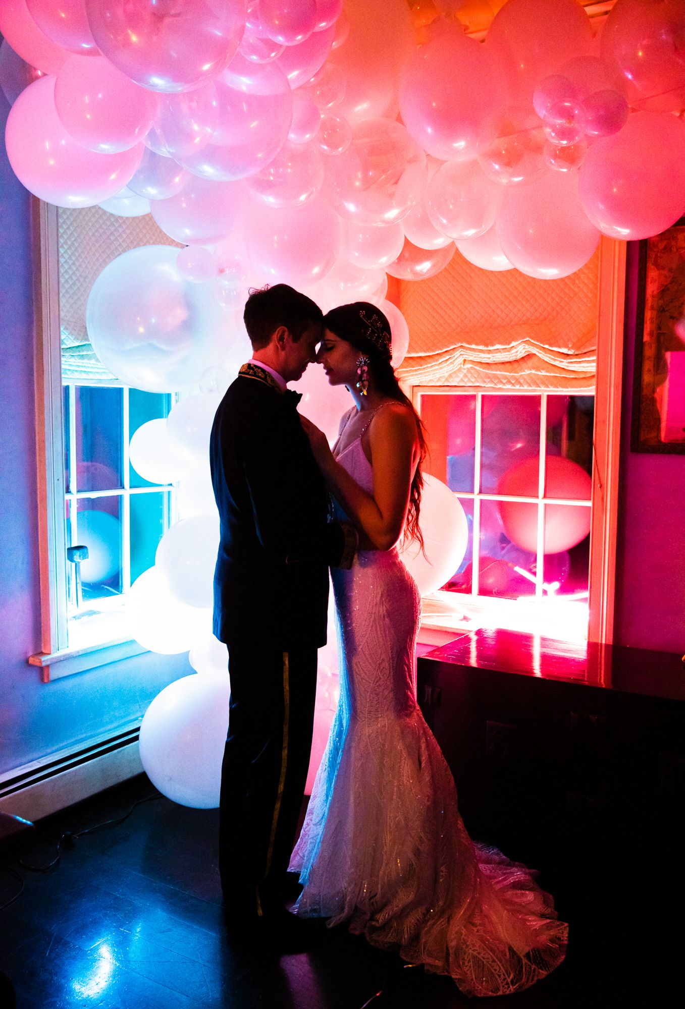 Beautiful Clear and White Organic Balloon Garland for Wedding Decor