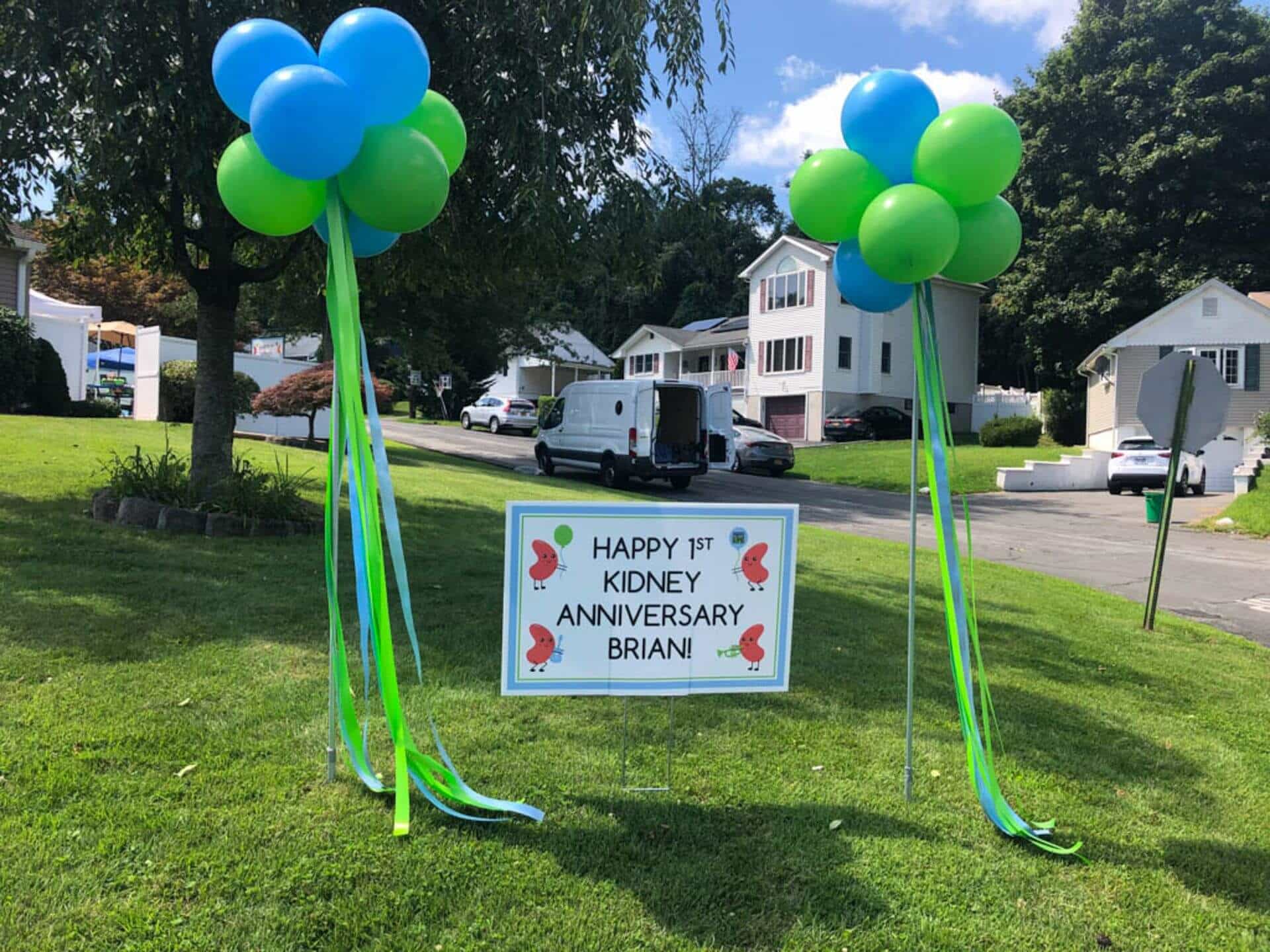Balloon Topiaries with Tassels for Outdoor Entrance Sign Decor