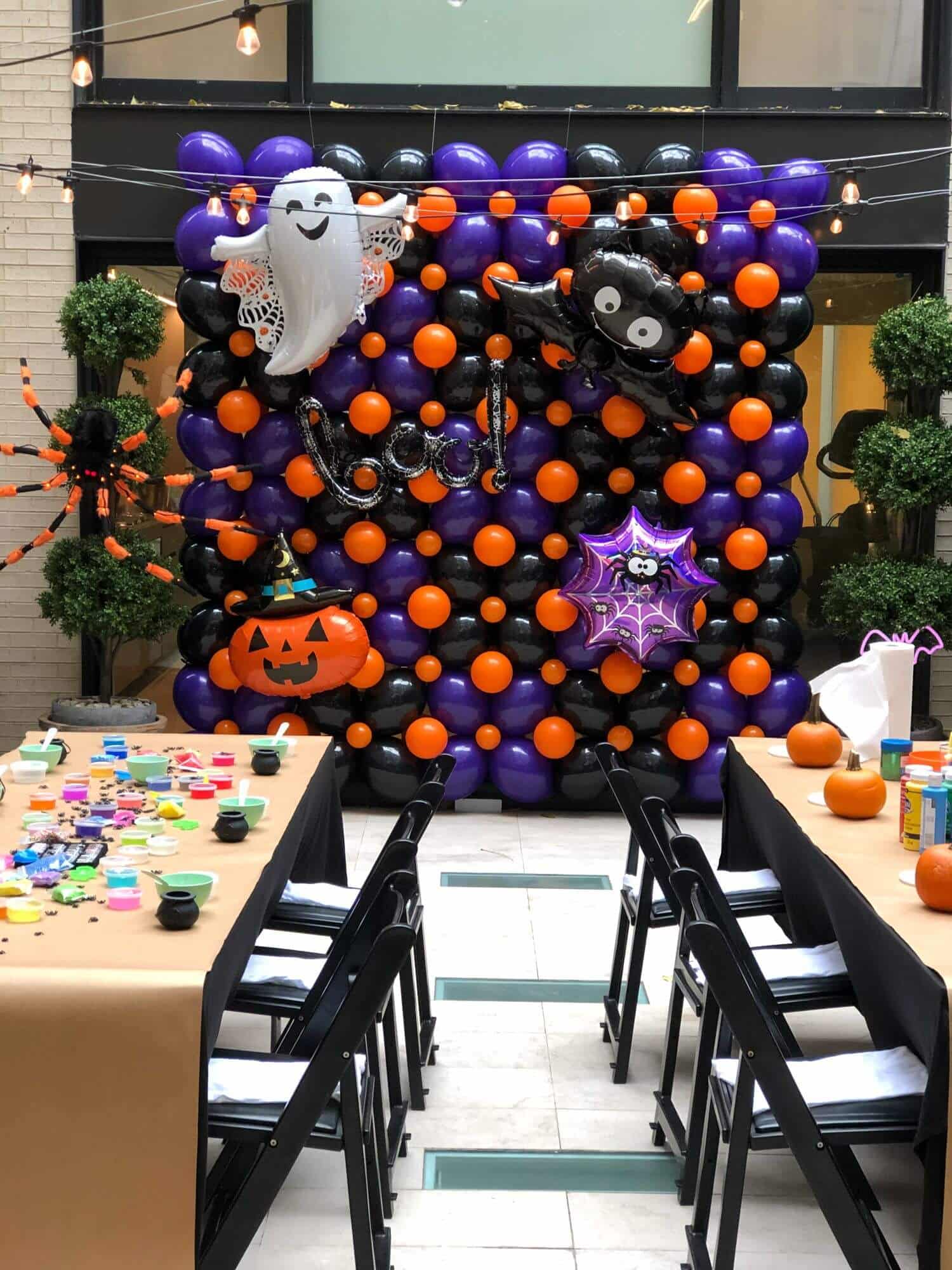 Balloon Wall Backdrop For Halloween Outdoor Party