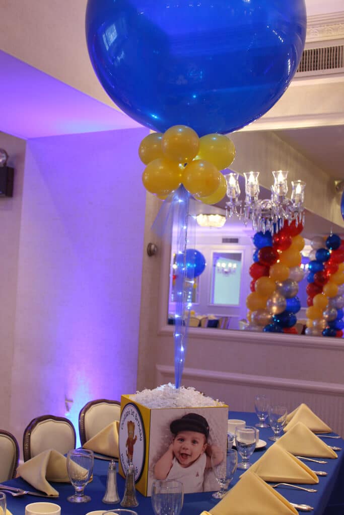 First Birthday Photo Cube with 36" Balloon and Lights