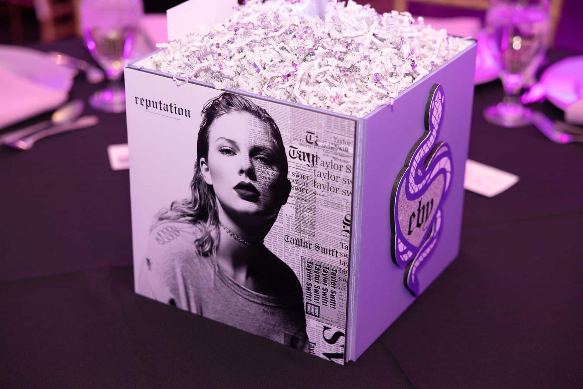 Taylor Swift Photo Cube