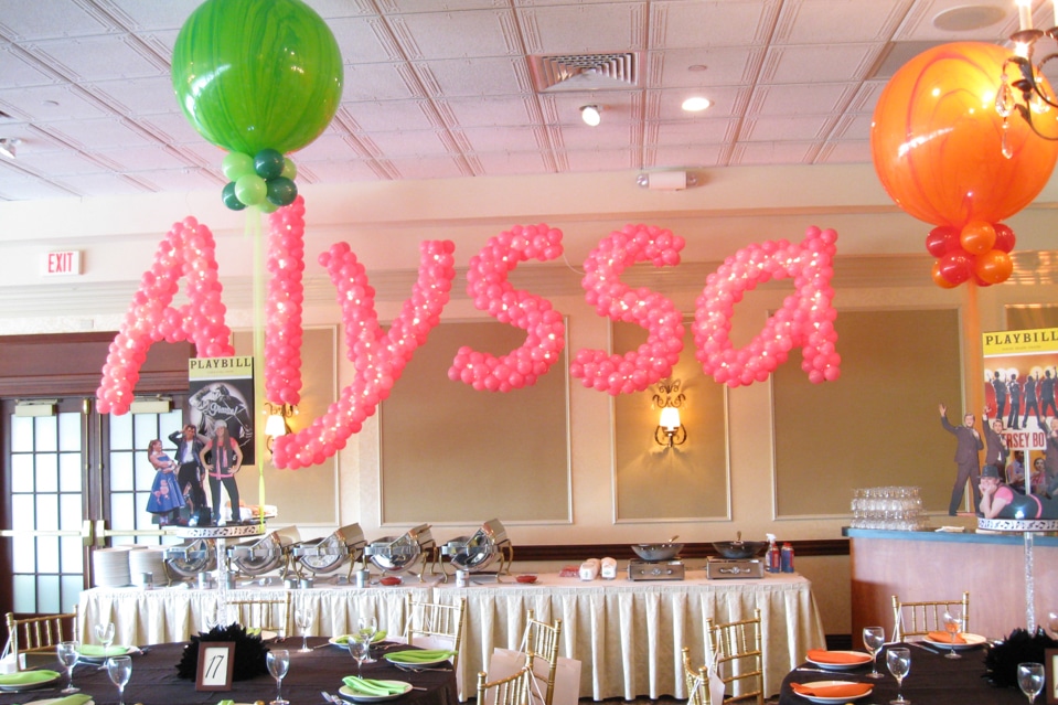 Bat Mitzvah Pink Name in Balloons Sculpture