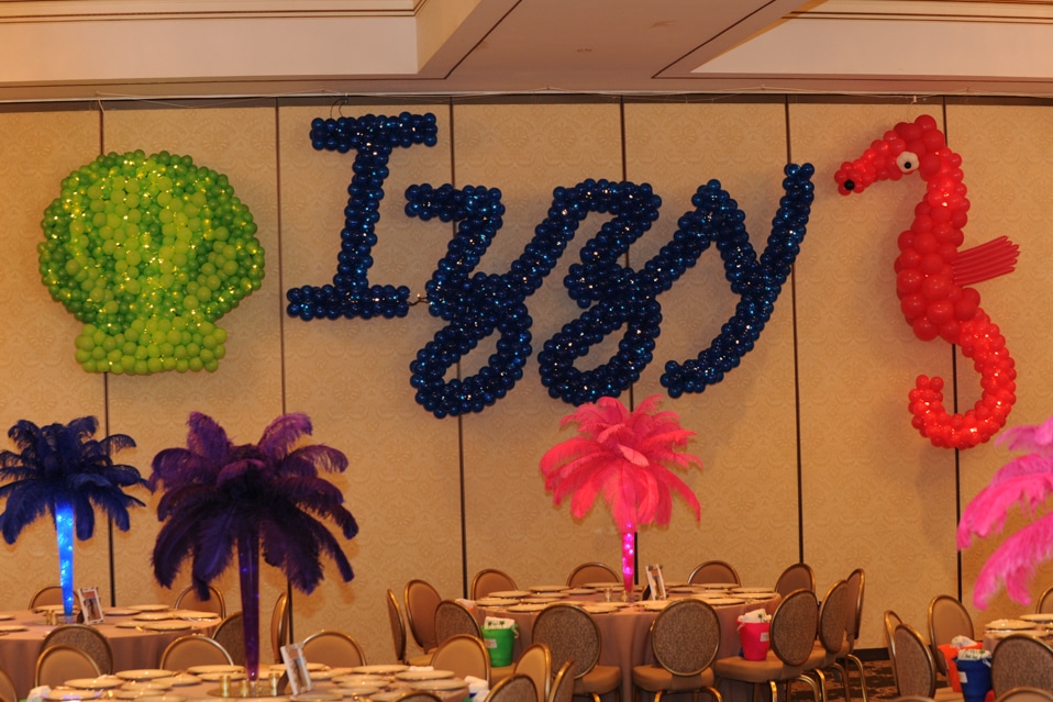 Underwater Themed Name in Balloons with Sea Shell and Sea Horse Balloons Sculpture