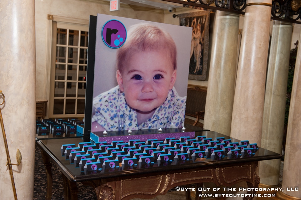 Blowup Photo Seating Card Display with Custom Logo Fold Over Place Cards