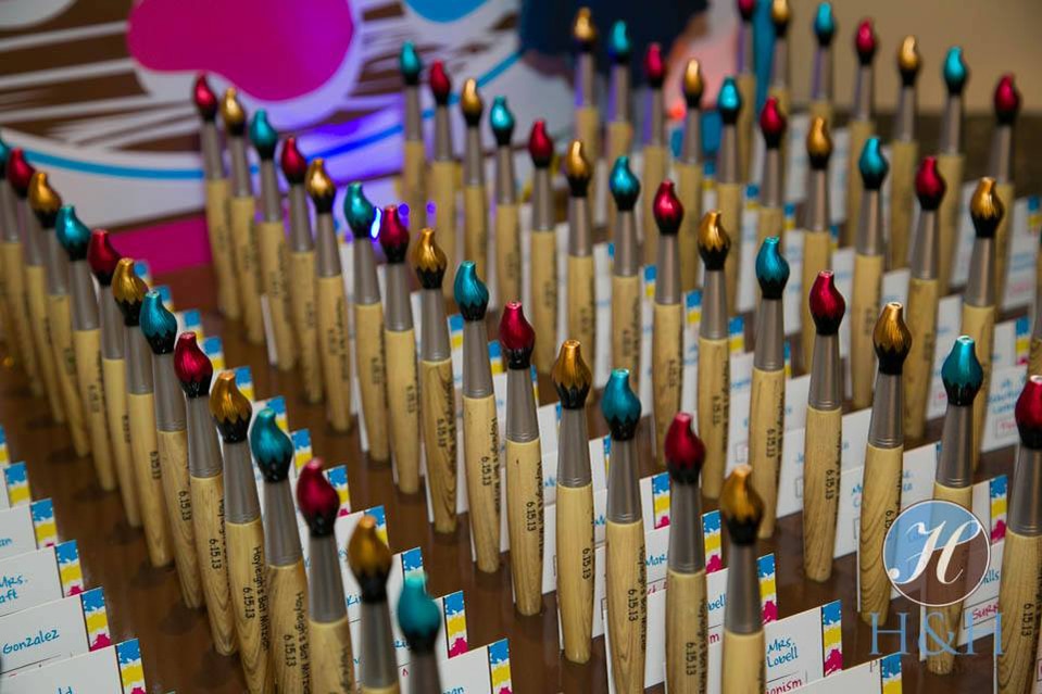 Paintbrushes with Custom Tags Place Cards