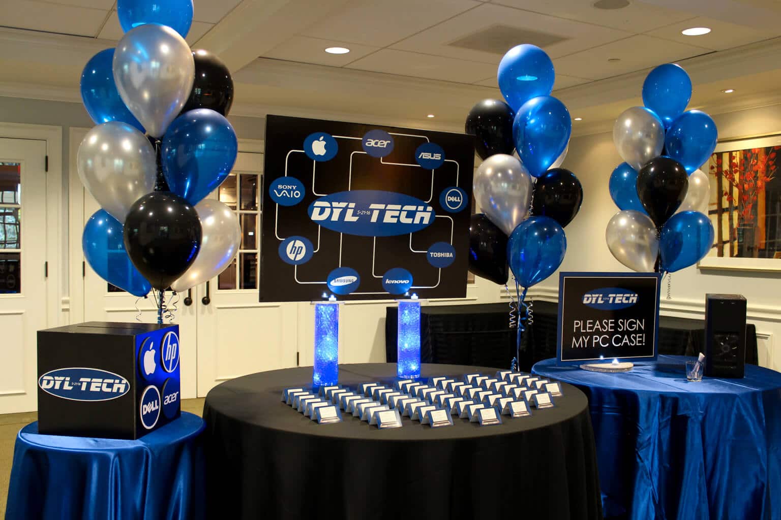 Technology Themed Seating Card Display with Computer Place Cards