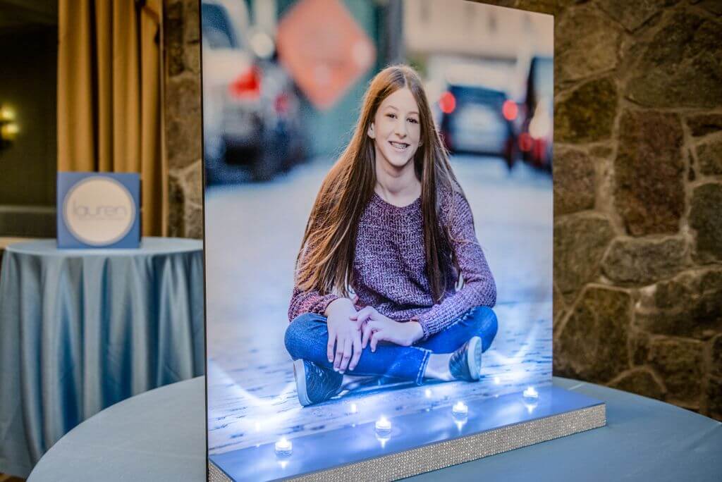 Blowup Photo Seating Card Display with Bling Base