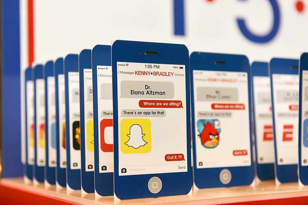 iPhone Place Cards with App Images