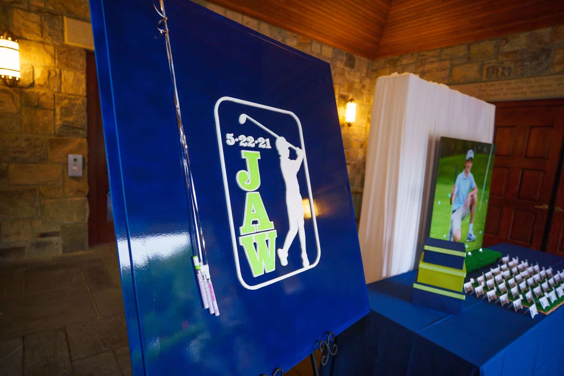 Custom Vinyl Golf Theme Logo Sign in Board for Bar Mitzvah