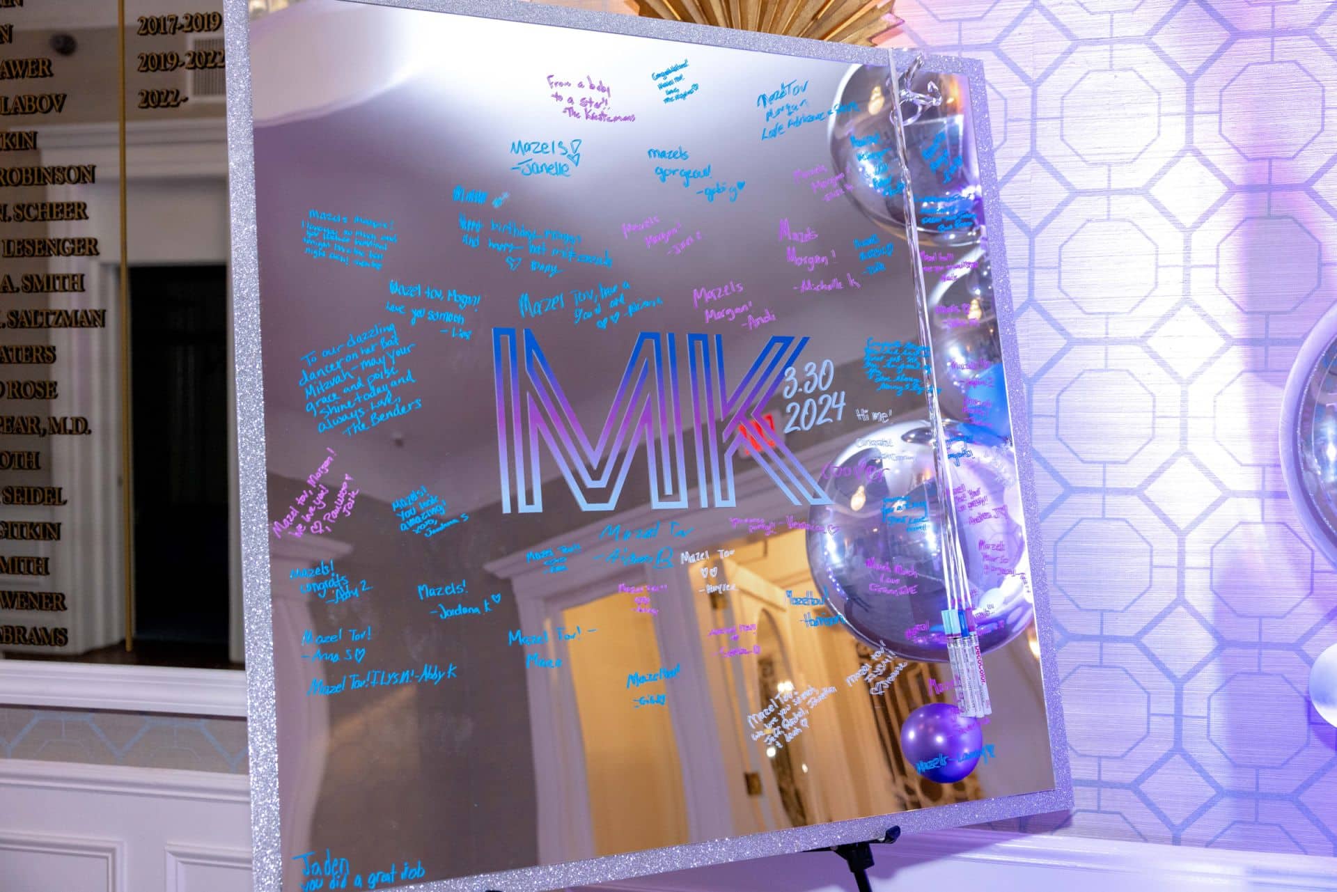 Mirror Sign in Board with Ombre Logo