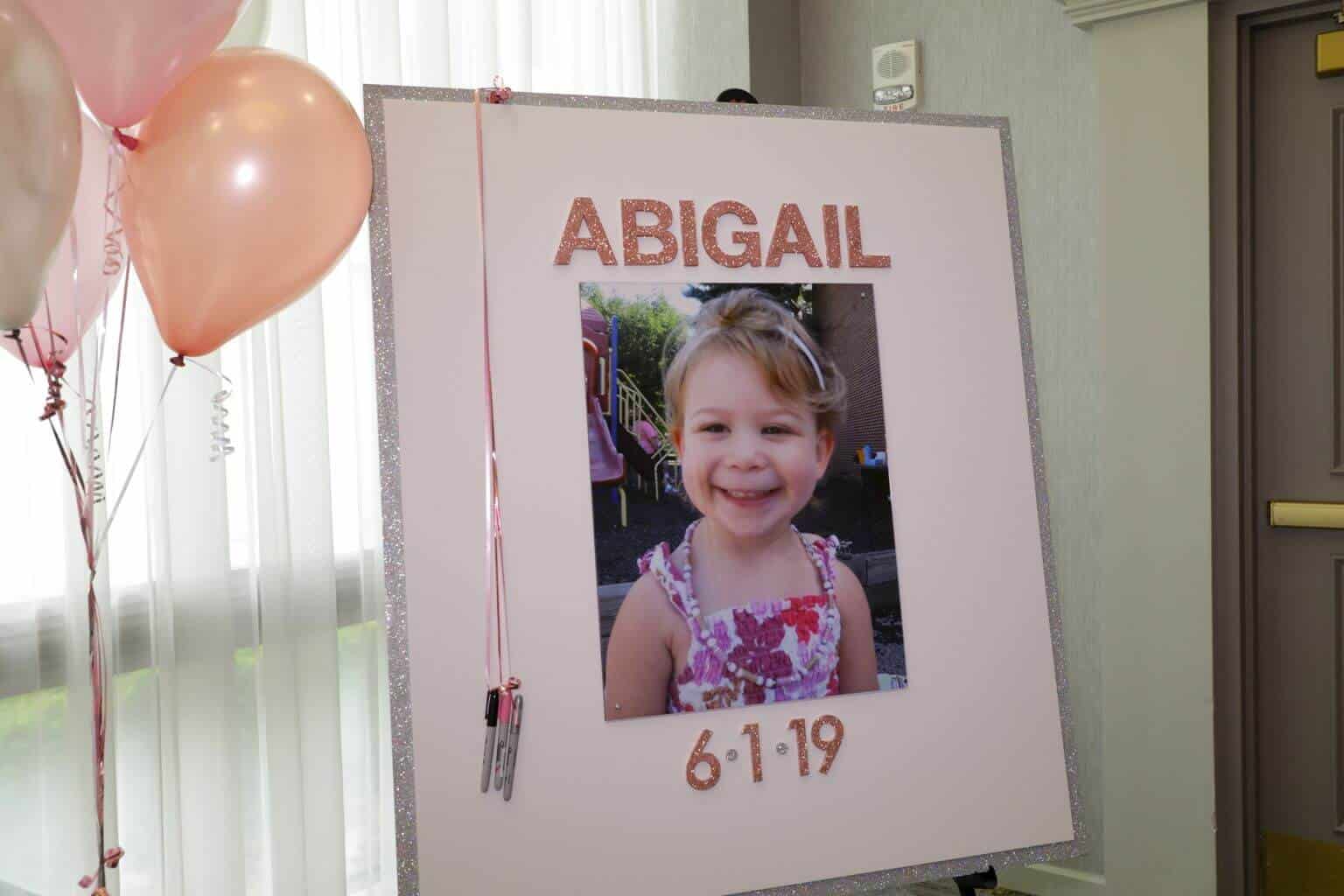 Bat Mitzvah Sign in Board with Blowup Photo, Glittered Name and Date