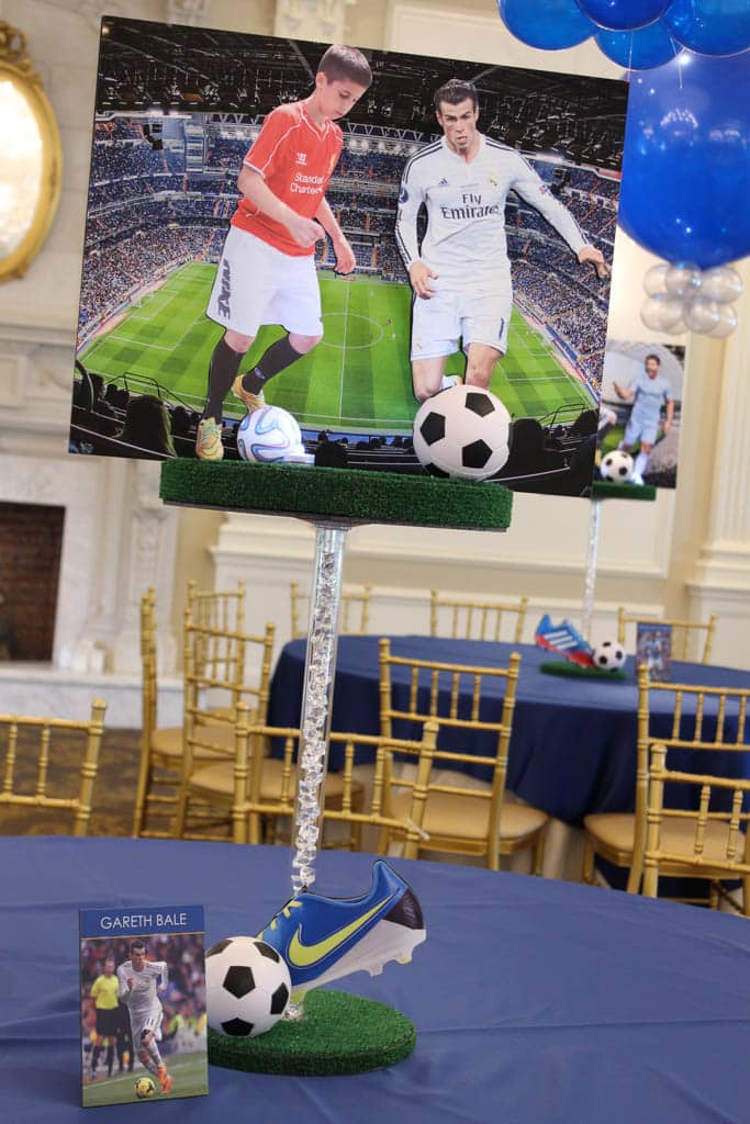 Soccer Diorama Centerpiece with Blowup Stadiums and Player Cutouts