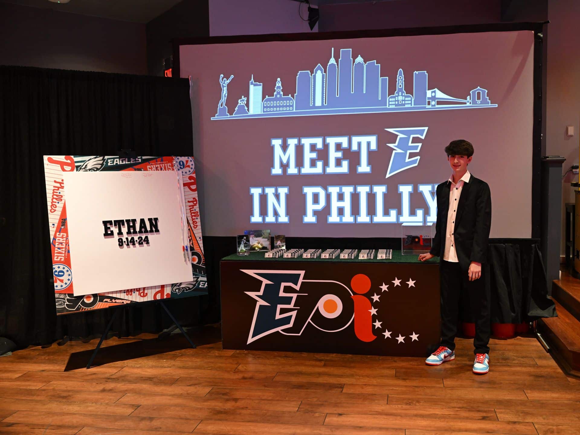 Custom Philly Table Wrap